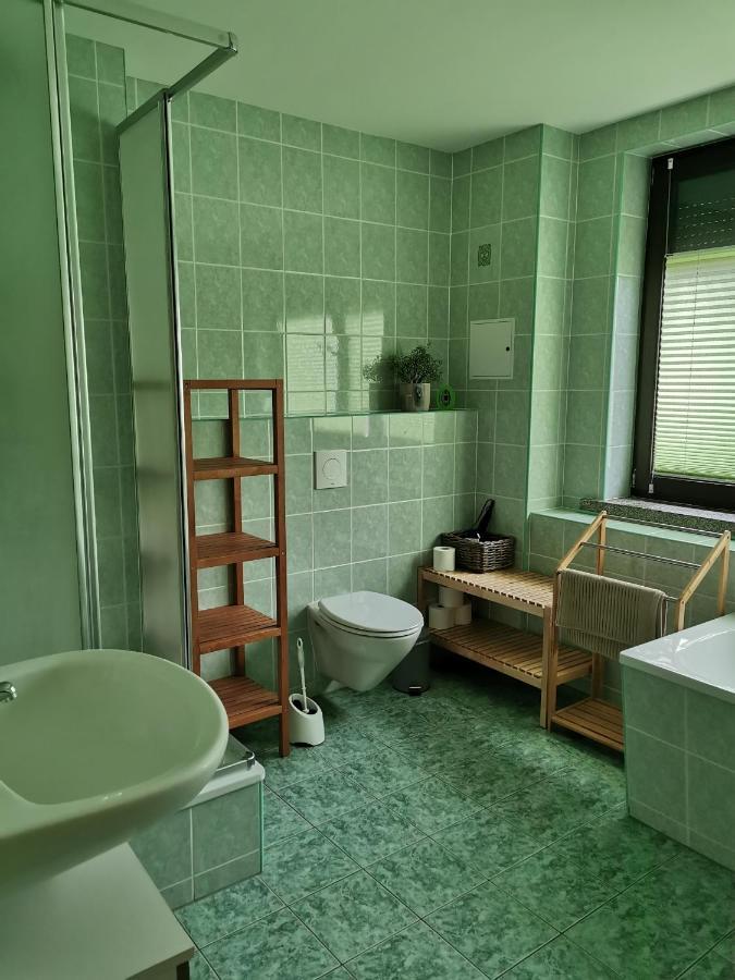 Monteur- Und Ferienwohnung In Hainichen - Obergeschoss Oder Dachgeschoss - Familie Weber Bockendorf Екстериор снимка