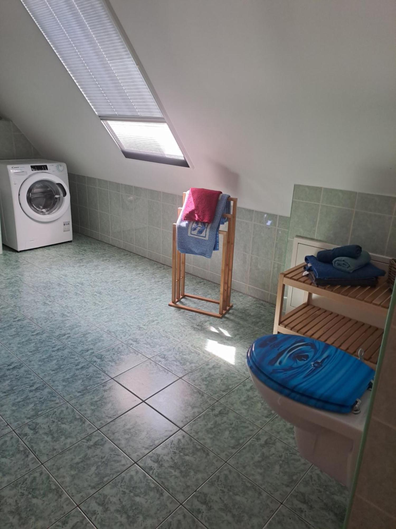 Monteur- Und Ferienwohnung In Hainichen - Obergeschoss Oder Dachgeschoss - Familie Weber Bockendorf Екстериор снимка