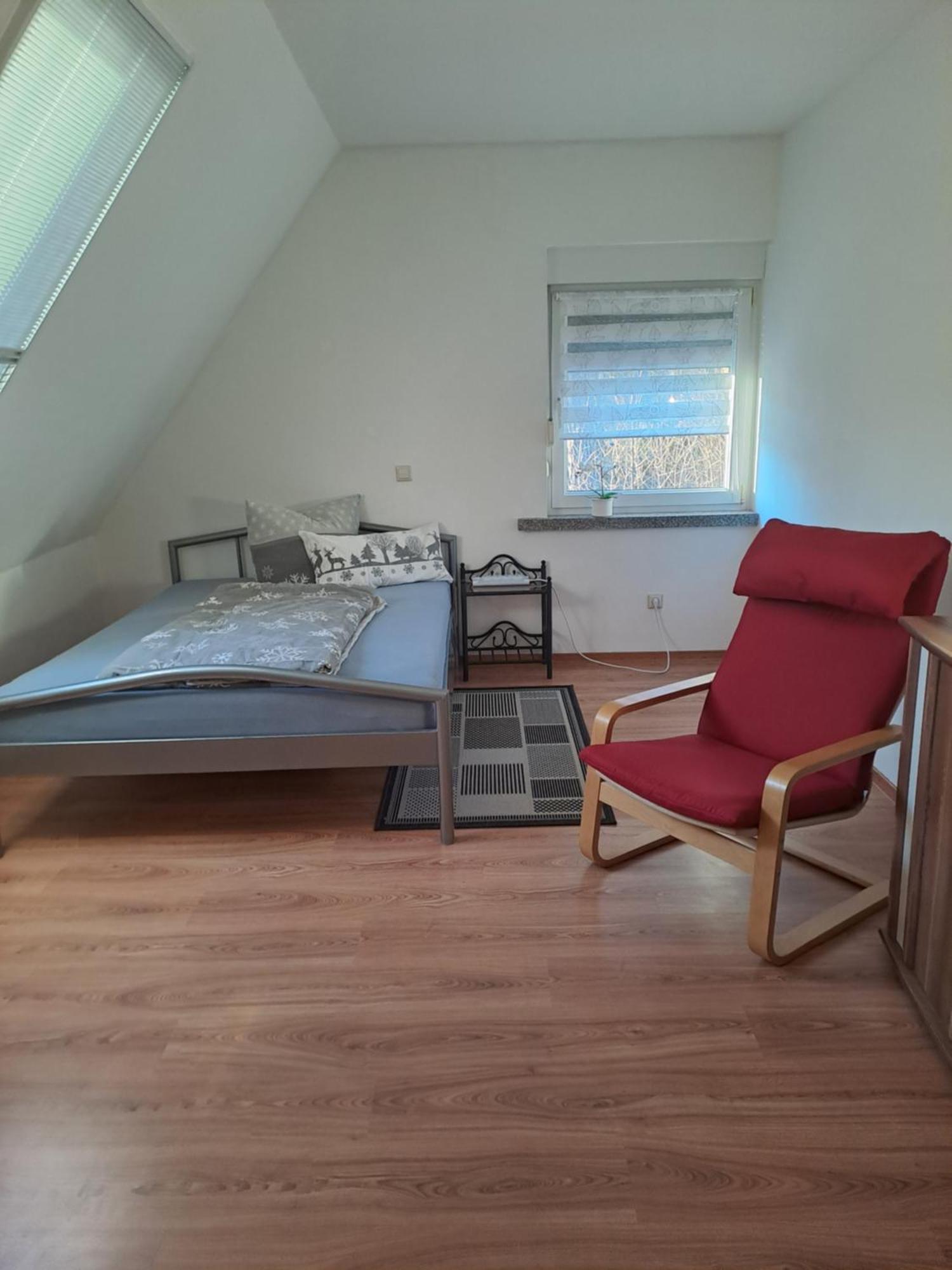 Monteur- Und Ferienwohnung In Hainichen - Obergeschoss Oder Dachgeschoss - Familie Weber Bockendorf Екстериор снимка