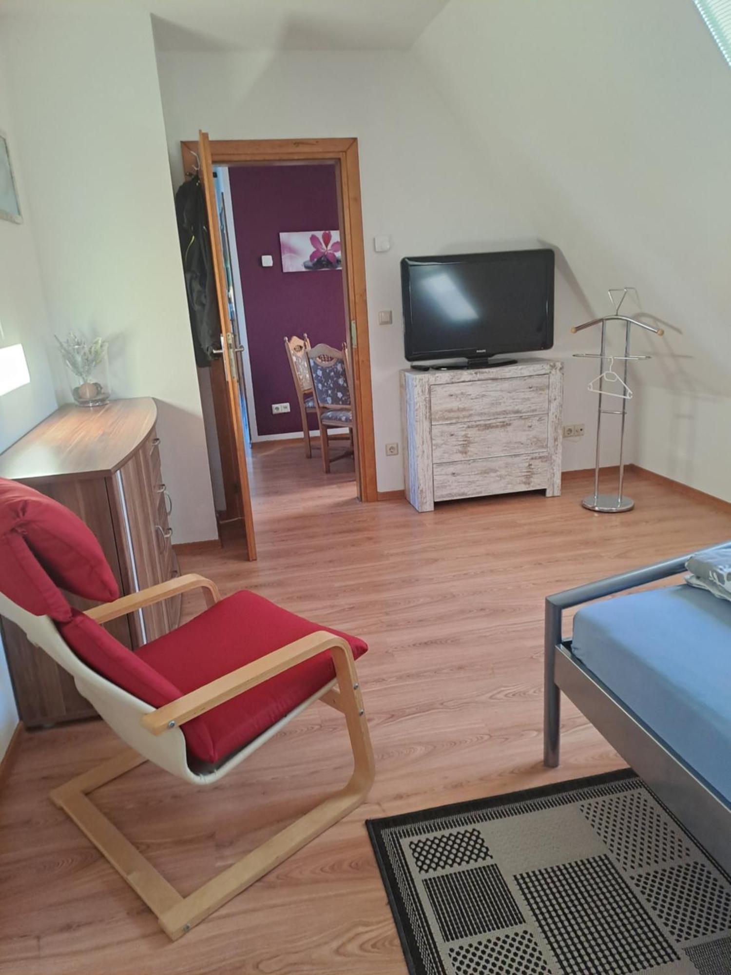 Monteur- Und Ferienwohnung In Hainichen - Obergeschoss Oder Dachgeschoss - Familie Weber Bockendorf Екстериор снимка